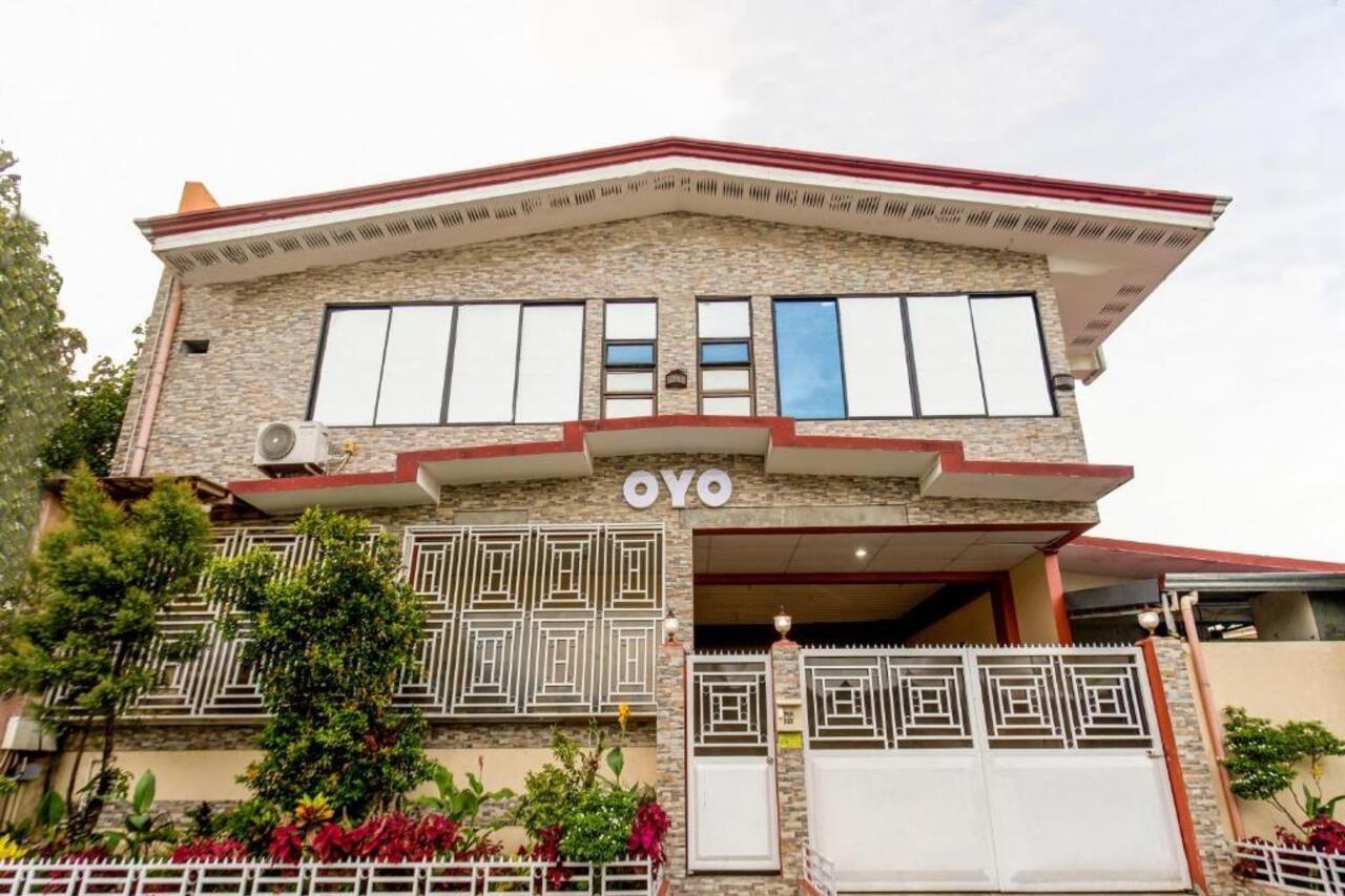 La Belladoza Near Airport Hotel Paranaque City Exterior photo